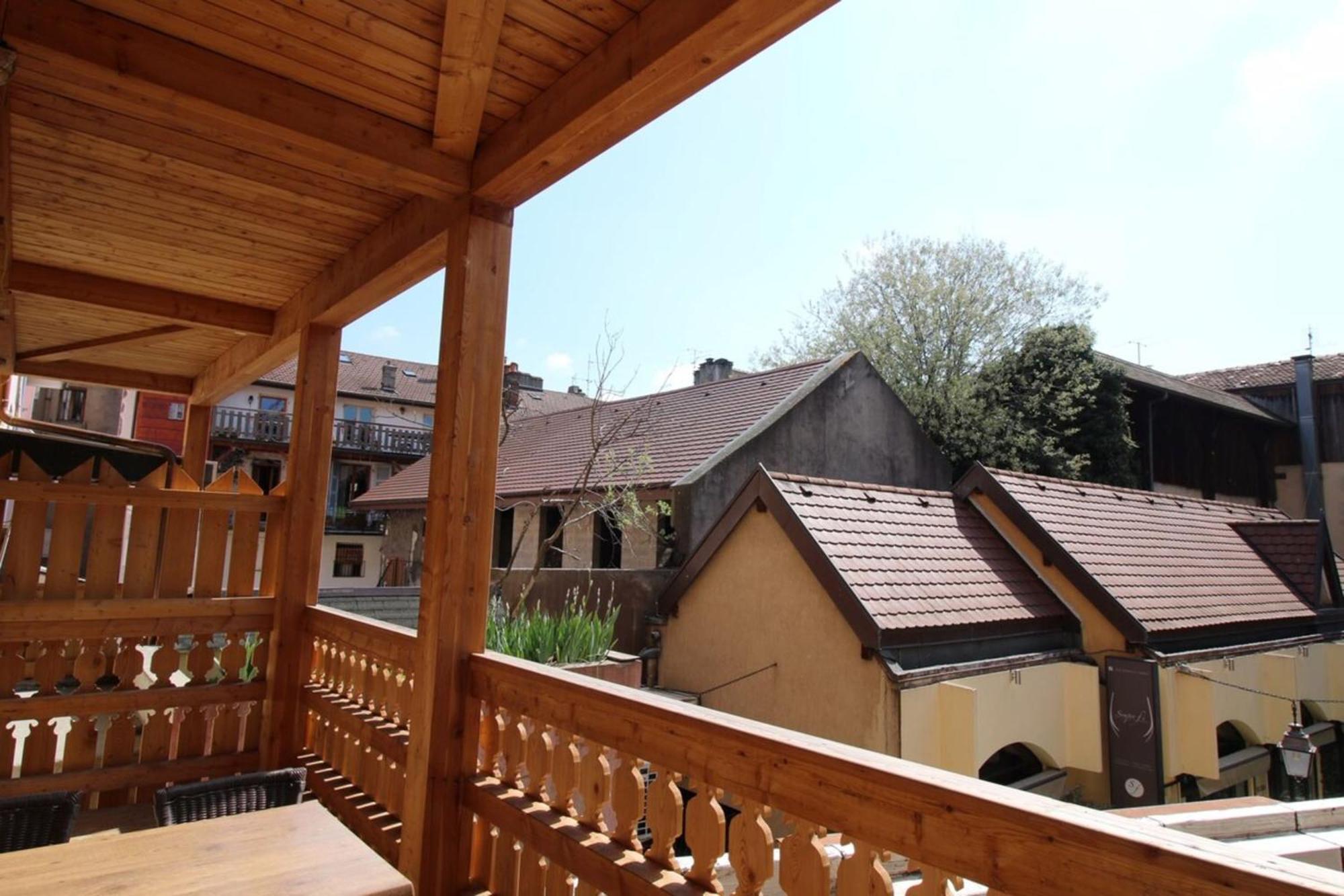 Le Royale W Balcony Apartment Annecy Bagian luar foto